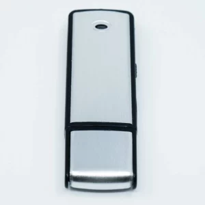 Dyktafon szpiegowski pendrive  z detekcją dźwięku Black-200